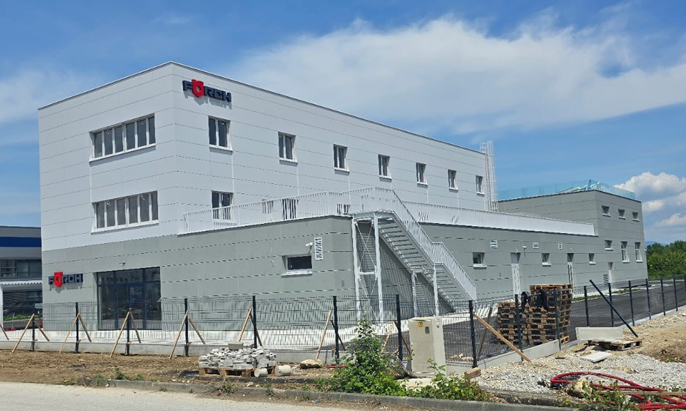 Poslovna zgrada Förch Lučko